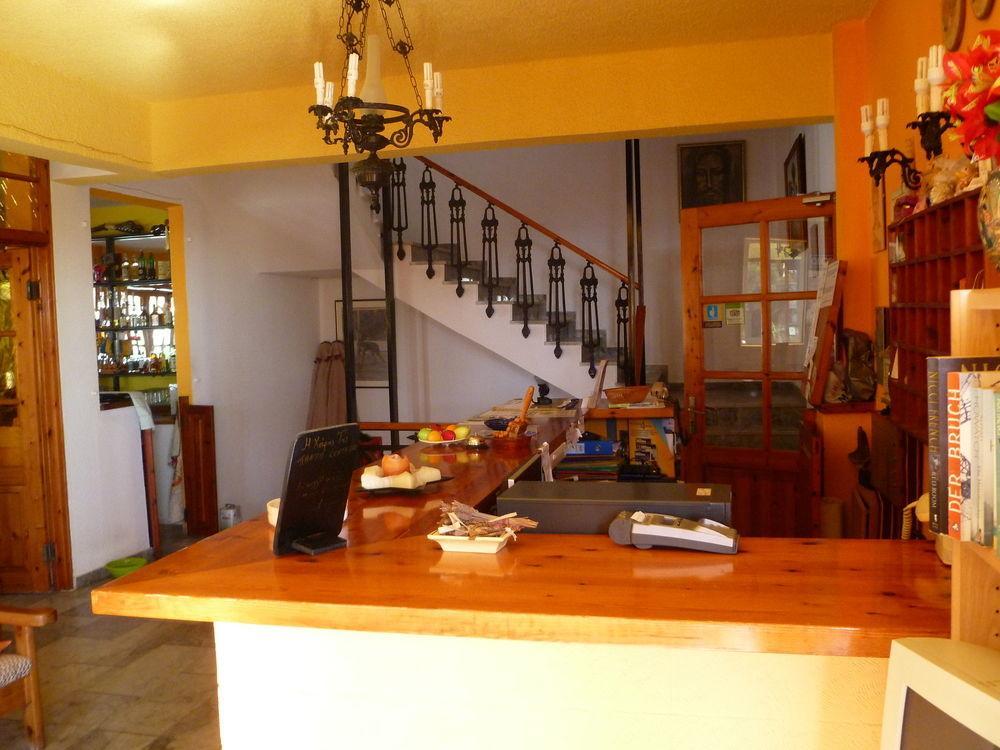 Liberty II Hotel Agia Marina  Екстериор снимка