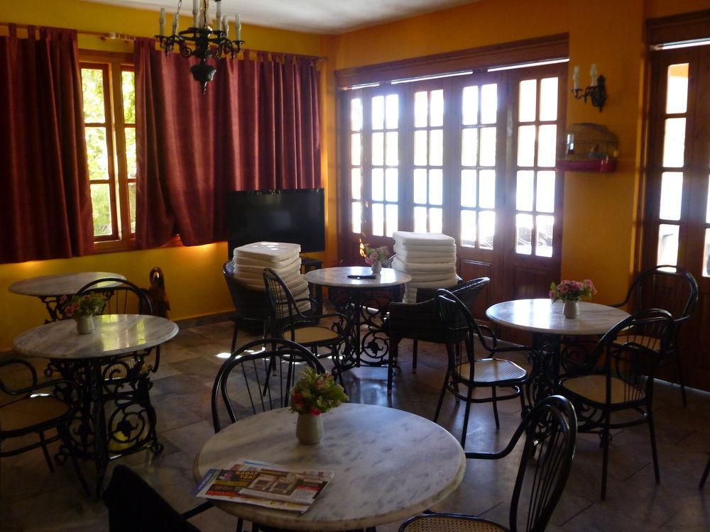 Liberty II Hotel Agia Marina  Екстериор снимка